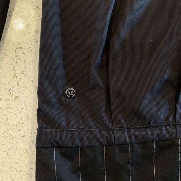 Lululemon Run: Bandit Jacket *Reflective Black - Picture 13 of 14